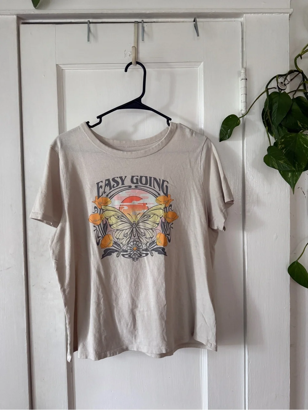 Old Navy Beige Crewneck Graphic Tee